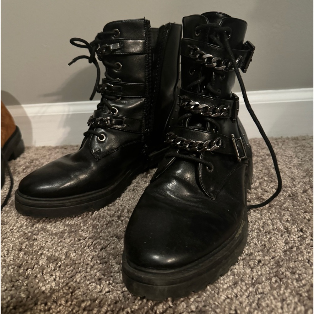 COPY - Chain combat boots